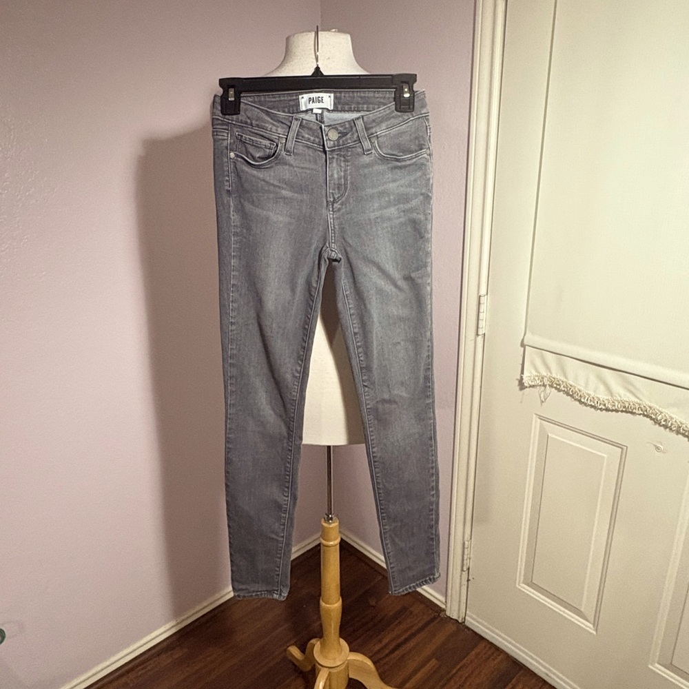 PAIGE VERDUGO ULTRA GRAY SKINNY JEANS. SIZE 25